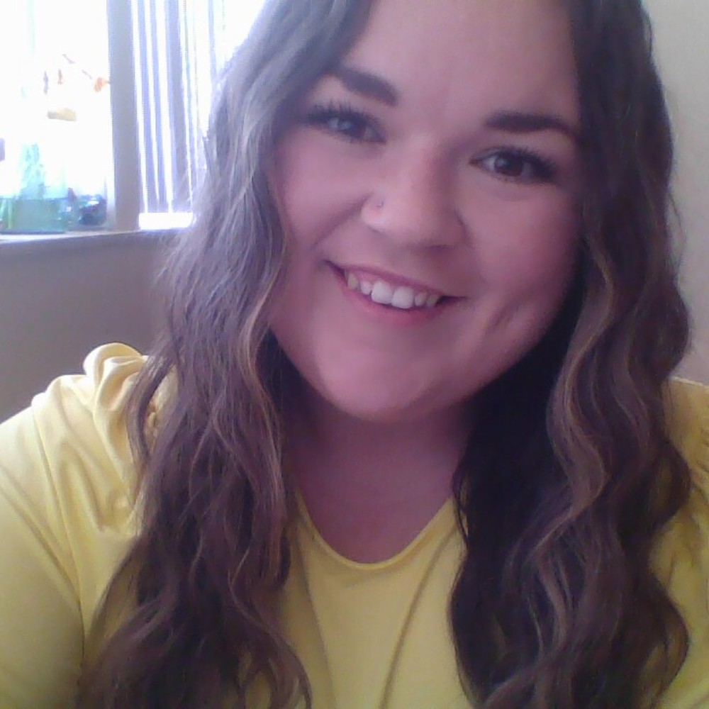 Meet your Posher, Emilee
